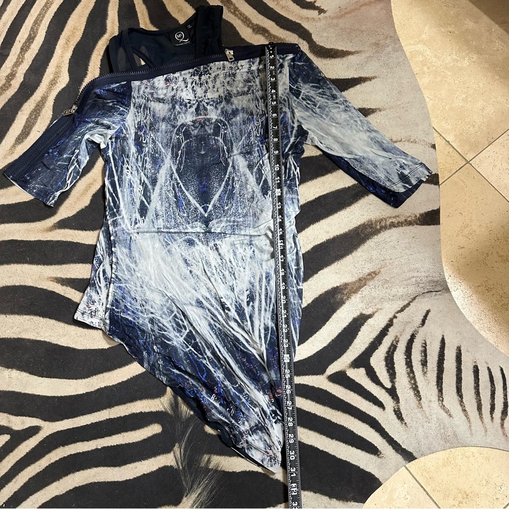 McQ ALEXANDER MCQUEEN NWOT Asymmetrical Shoulder Zipper Top🌸 - Picture 10 of 14